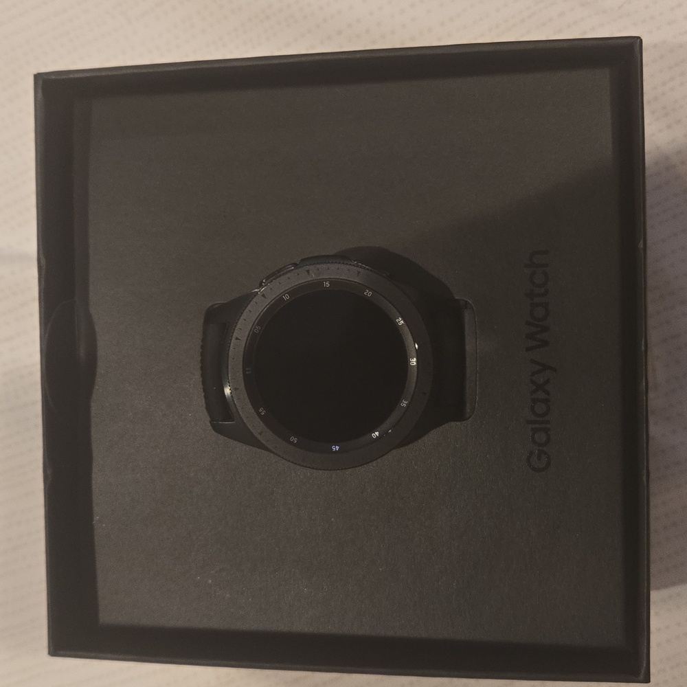 Samsung Galaxy Watch - Sleek Black Design- Older Model 42mm